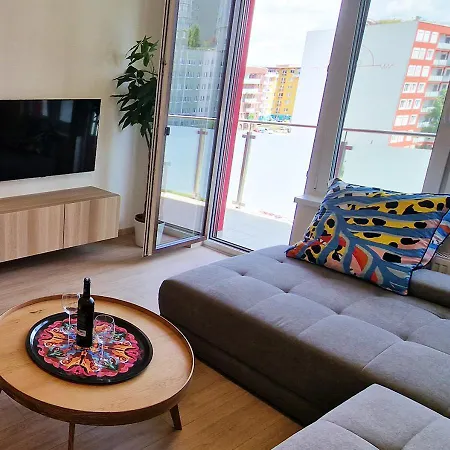 Two Check In -b Appartement *